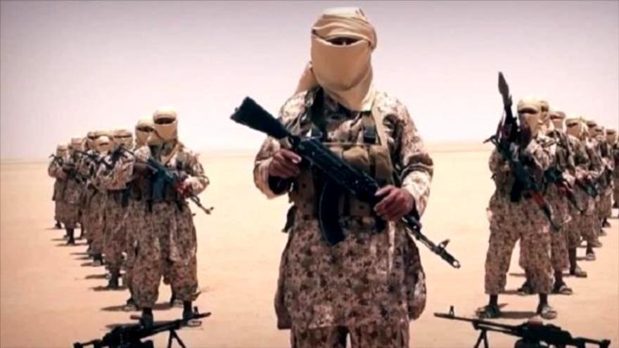 Integrantes del grupo terrorista Daesh supuestamente en Yemen.