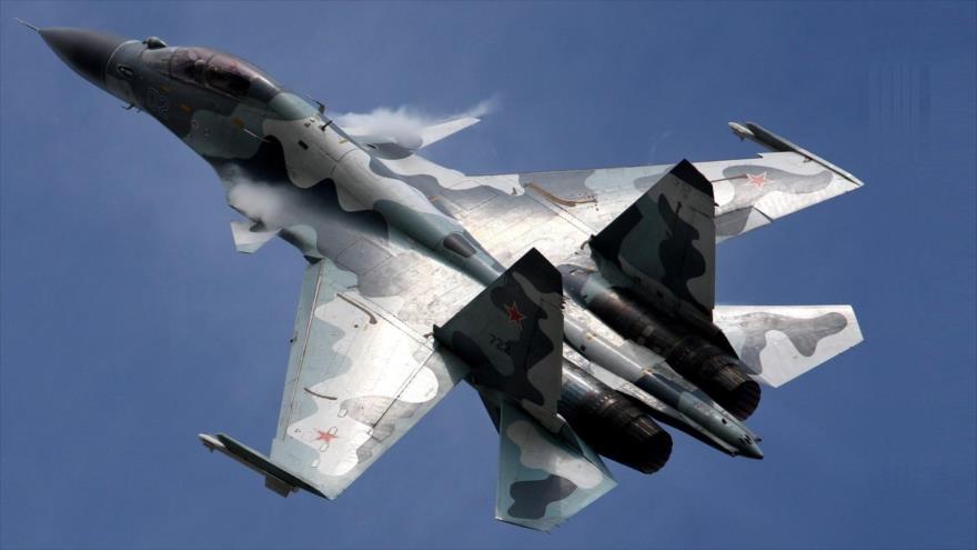 Cazabombarderos Sujoi Su-30 de las Fuerzas Aeroespaciales de Rusia.
