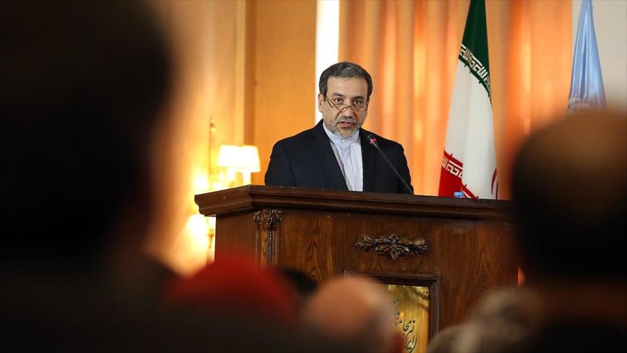 Vicecanciller iraní para Asuntos Jurídicos e Internacionales, Seyed Abás Araqchi, ofrece un discurso en la ceremonia del 70º aniversario de la creación de la Organización de las Naciones Unidas (ONU). 12 de octubre de 2015.