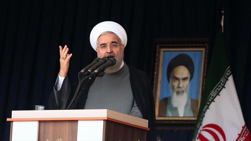Presidente iraní, Hasan Rohani, habla ante los ciudadanos de la provincia de Mazandaran, norte de Irán. 12 de octubre de 2015