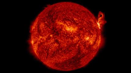 Científicos descubren el polo norte del Sol
