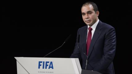 El príncipe Ali presenta su candidatura para presidir la FIFA