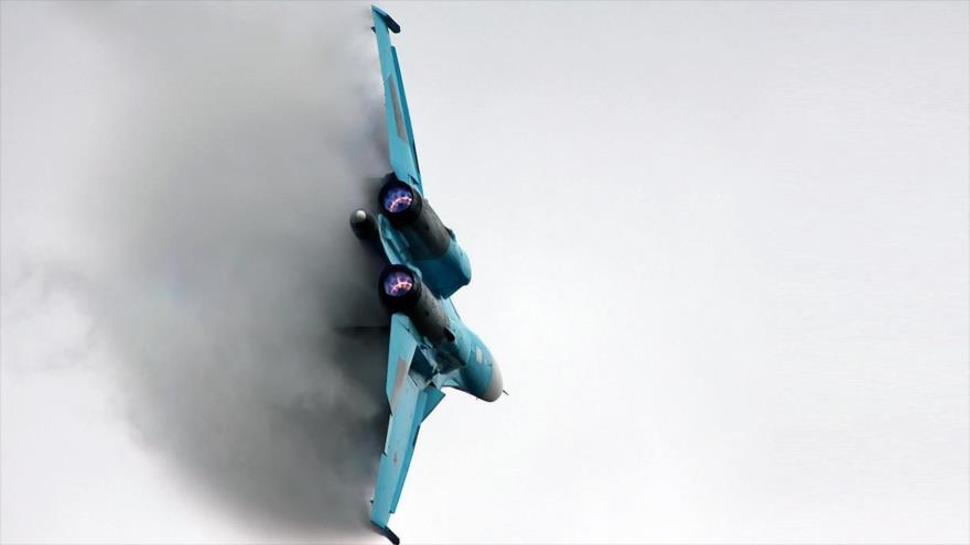 Un bombardero ruso Sujoi Su-34.