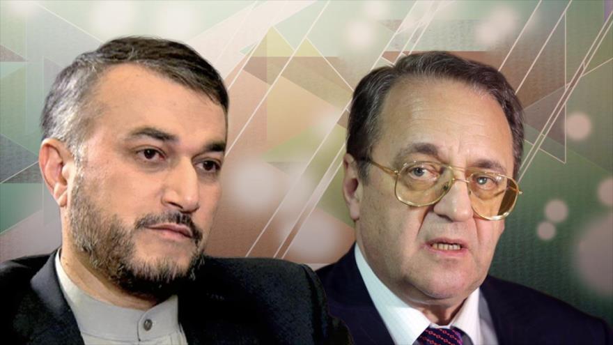 El vicecanciller iraní para Asuntos Árabes y Africanos, Husein Amir Abdolahian (izda.), y el vicecanciller ruso, Mijail Bogdanov.