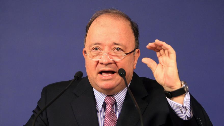 Ministro de Defensa de Colombia, Luis Carlos Villegas.