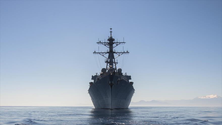 El destructor USS Ross (DDG-71)