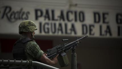  México acepta interrogatorio a militares por caso de normalistas
