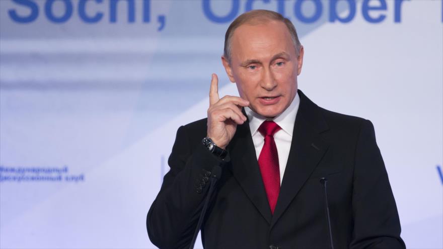 Putin deplora "doble juego" del Occidente con terroristas en Siria
