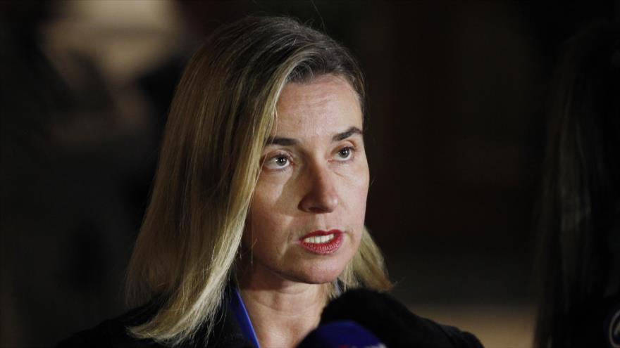 La responsable de Política Exterior del bloque comunitario, Federica Mogherini, habla con periodistas tras la conclusión de la reunión cuadripartita en Viena (Austria). 23 de octubre de 2015