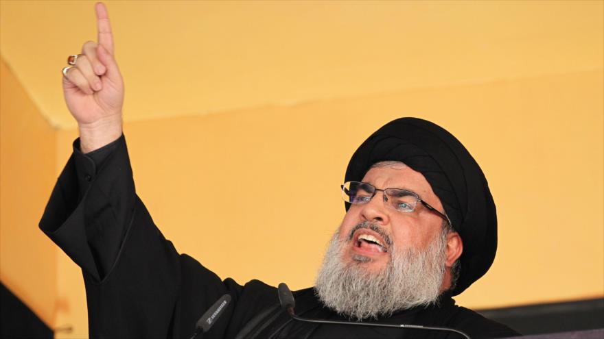El secretario general de Hezbolá, Seyed Hasan Nasrolá, durante su discurso en Beirut, capital libanesa, con motivo de Ashura, el aniversario del martirio del Imam Husein (P), tercer Imam de los chiíes. 24 de octubre de 2015.