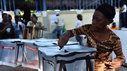 Empieza jornada electoral en Haití para elegir presidente 