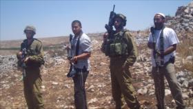 Palestino resulta gravemente herido por disparos de colono israelí