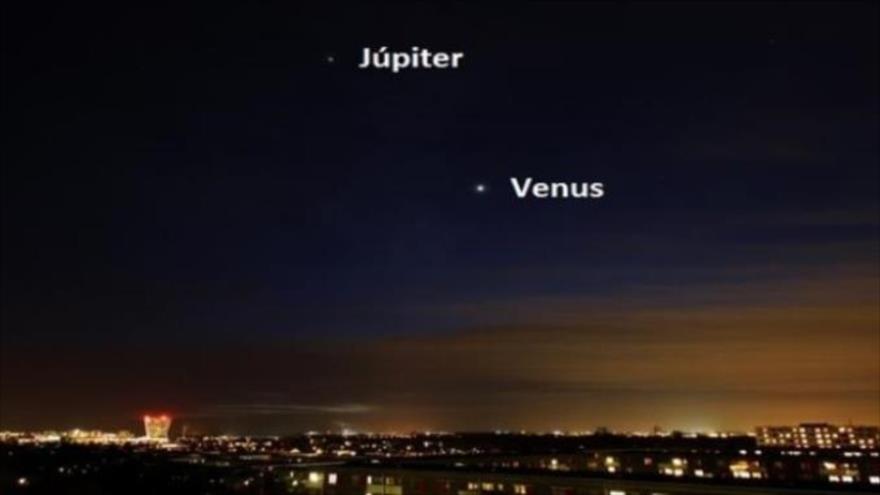 Venus y Júpiter se encuentran este lunes en el cielo.