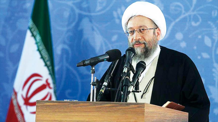 El presidente del Poder Judicial de Irán, el ayatolá Sadeq Amoli Lariyani.
