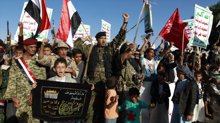 Yemeníes marchan para repudiar el silencio de la ONU ante la agresión de Arabia Saudí.