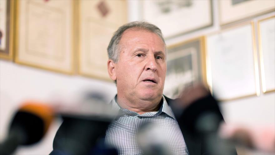 El exjugador e ídolo del fútbol brasileño Zico.