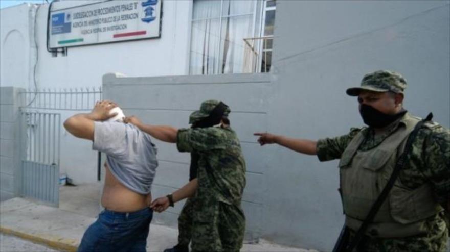 Fuerzas federales mexicanas acusadas de excesos en el ejercicio de su labor.