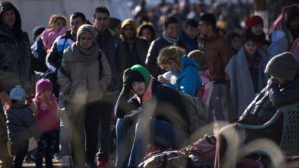 Macedonia involucrará al Ejército para frenar flujo de inmigrantes 