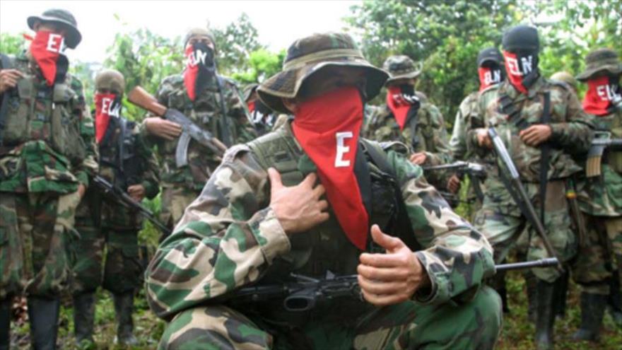 Miembros de la guerrilla colombiana 
Ejército de Liberación Nacional (ELN). 