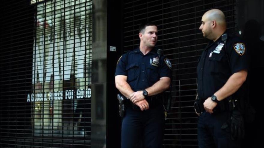 Cientos de policías estadounidenses han perdido sus puestos de trabajo por haber cometido delitos sexuales.