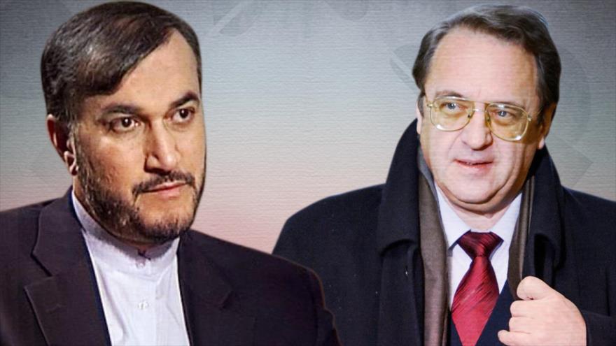 El vicecanciller iraní para Asuntos Árabes y Africanos, Hosein Amir Abdolahian (izqda.), y el vicecanciller ruso, Mijail Bogdanov.
