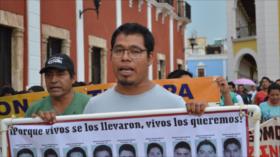 Portavoz de Ayotzinapa denuncia campaña de desprestigio contra los estudiantes desaparecidos