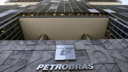 Petrobras registra pérdidas históricas de $9600 millones en 2015