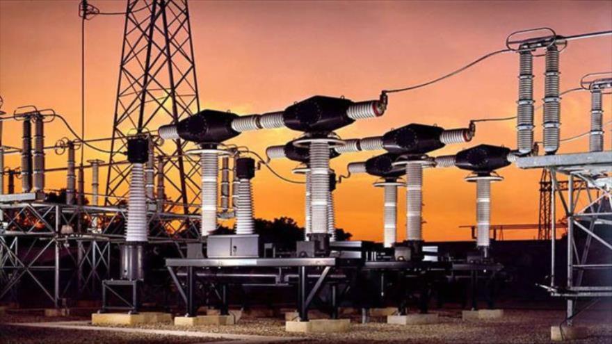 Irán establece un programa de inversión de $ 25 mil millones en energía.