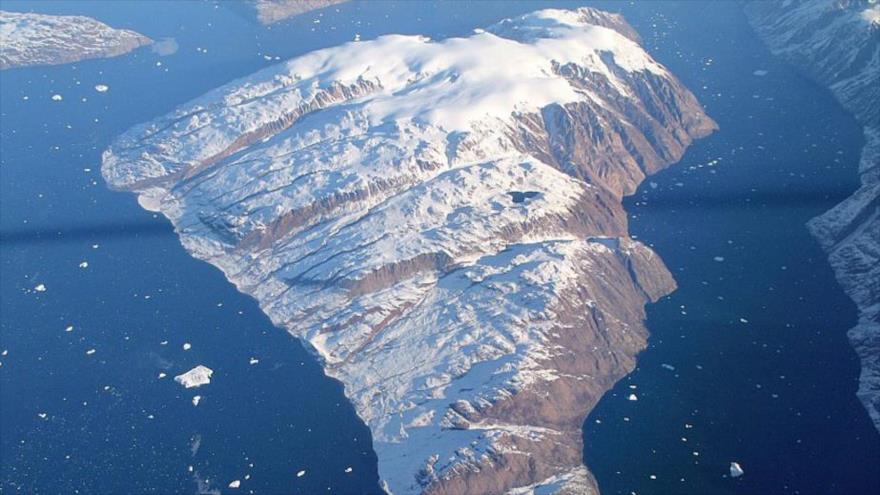Expertos alertan del derretimiento rápido de importante glaciar en Groenlandia en el océano Atlántico Norte que elevará medio metro el nivel del mar.