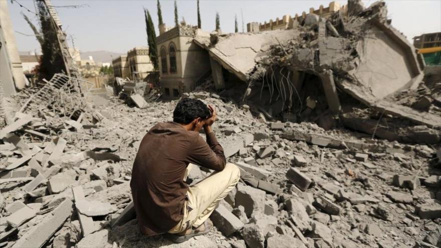 Um cidadão de Sana'a (Iêmen) que perdeu sua família em um ataque aéreo de combatentes sauditas.