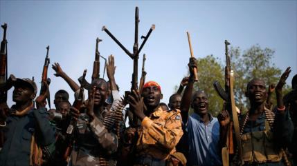 Rebeldes y Gobierno sursudanés se acusan de romper acuerdo de paz