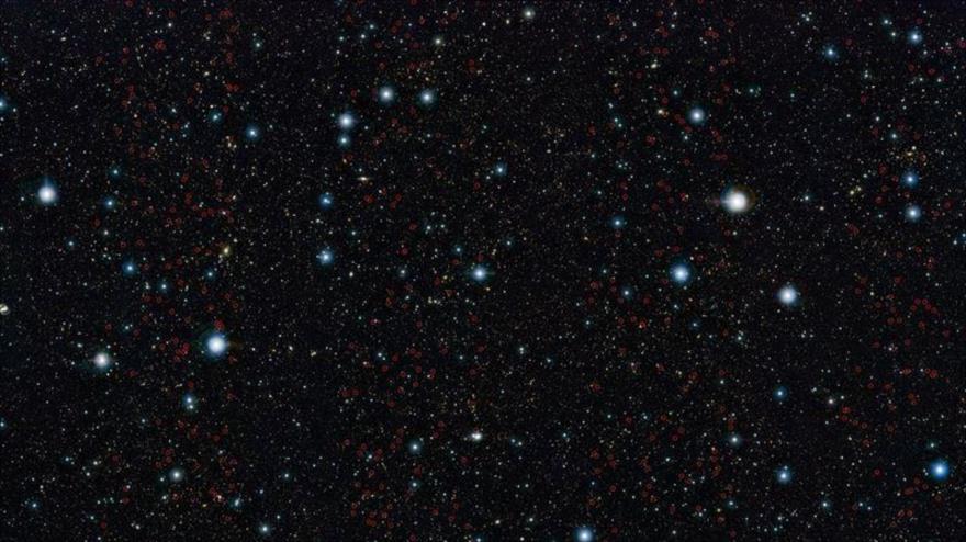 Científicos han detectado un gran número de galaxias gigantes que nacieron en la infancia del Universo, hace entre 2000 y 1000 millones de años.