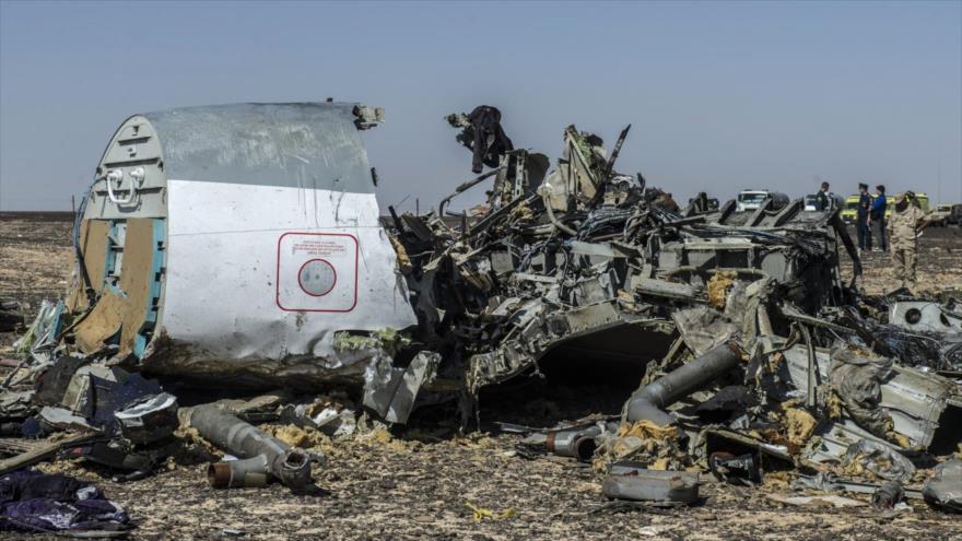 Restos del avión ruso Airbus-A321 siniestrado en la península egipcia del Sinaí.
