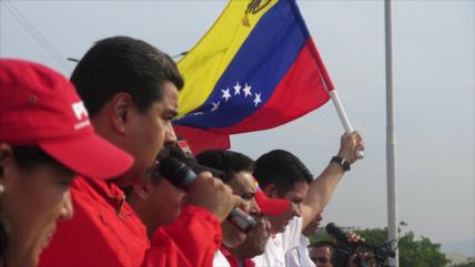 Maduro llama al pueblo venezolano a luchar contra la oligarquía