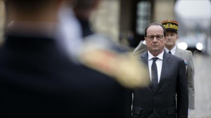 Hollande ordena intensificar ataques contra Daesh en Siria e Irak