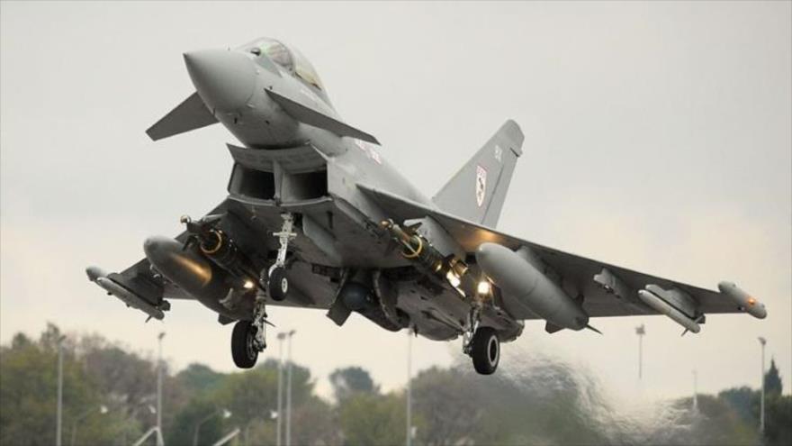 Un avión de combate británico modelo Typhoon.