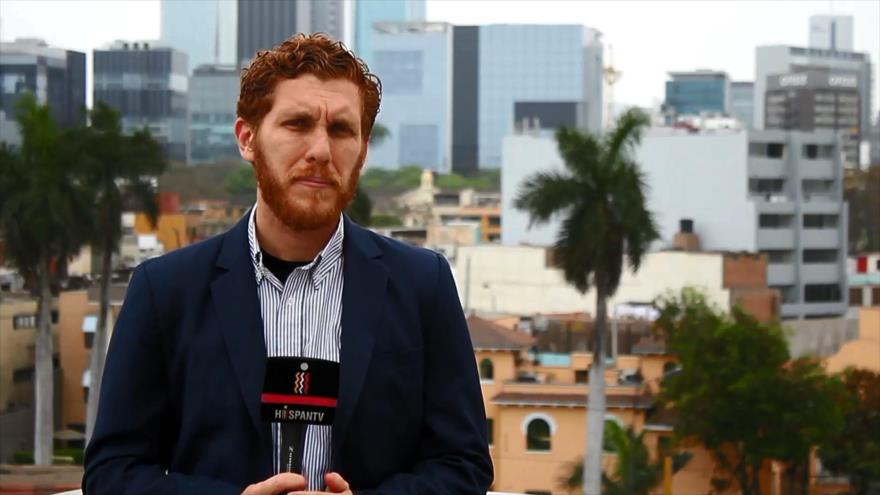 Alcalde de Lima podría ser inhabilitado por cobrar dos sueldos