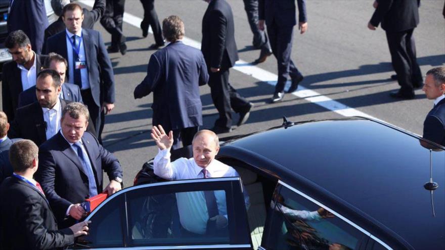 Presidente de Rusia llega a Irán