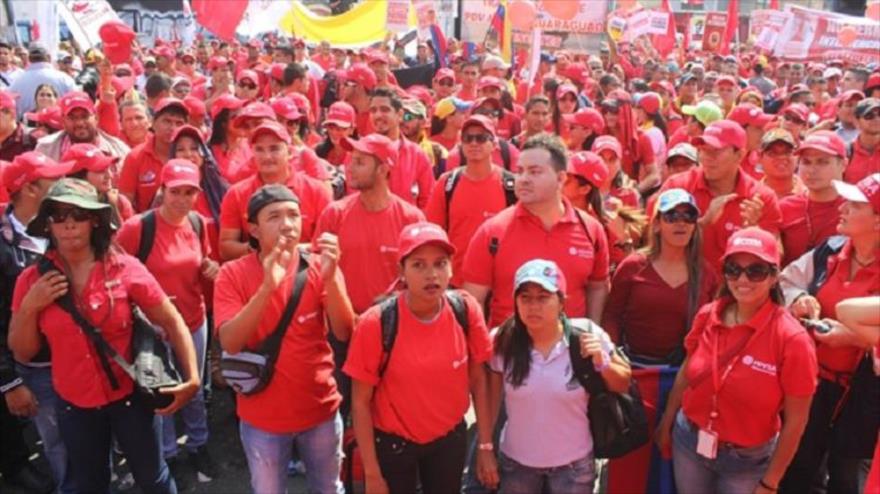 Una manifestación de trabajadores del sector petrolero en rechazo a la "agresión" de EE.UU. contra Venezuela.