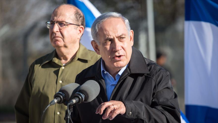 El primer ministro israelí, Benyamin Netanyahu, durante su visita a los asentamientos de Gush Etzion, situados al sur de la ciudad cisjordana de Beit Lahm (Belén), 23 de noviembre de 2015.