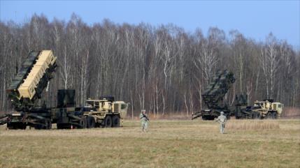 Polonia reconsiderará compra de misiles Patriot y helicópteros de EEUU