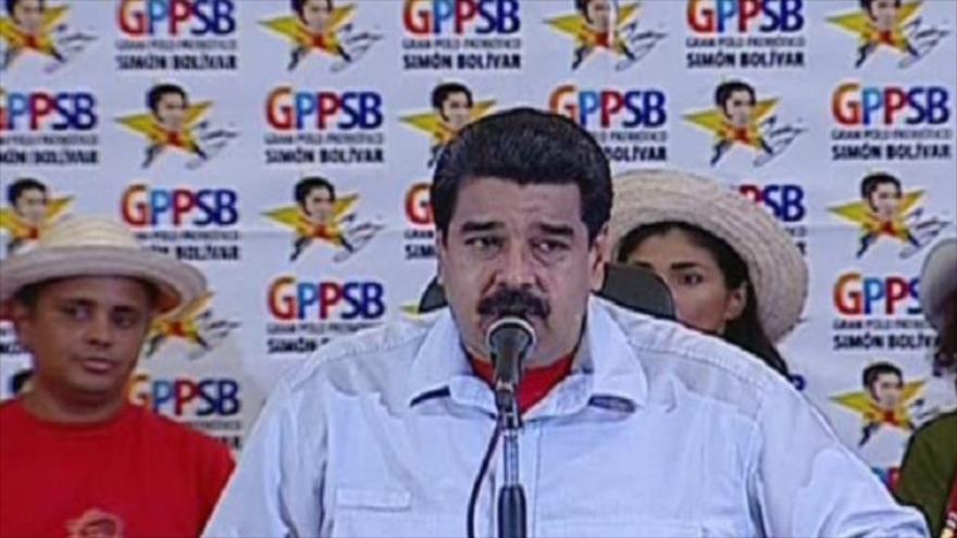 El presidente de Venezuela, Nicolás Maduro, durante un encuentro con campesinos y pescadores del Gran Polo Patriótico (GPP) en el estado occidental de Portuguesa. 26 de noviembre de 2105