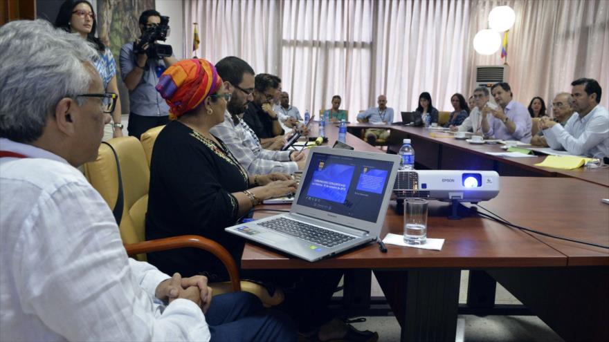 Una reunión de los representantes del Gobierno colombiano y los miembros de las FARC en La Habana, capital cubana.