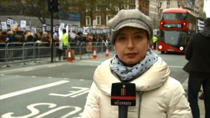 Cientos de británicos protestan contra la guerra en Siria