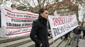 Musulmanes polacos se manifiestan contra racismo y terrorismo