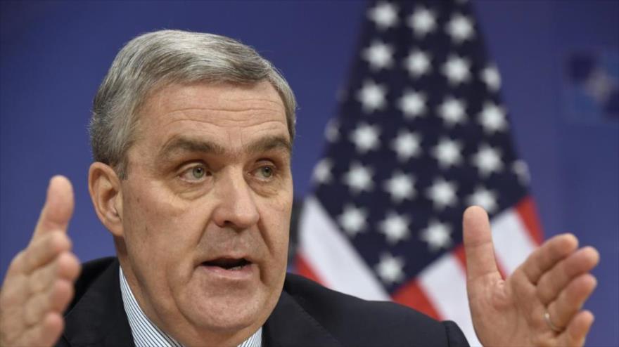 El diplomático norteamericano ante la Organización del Tratado del Atlántico Norte (OTAN), Douglas Lute.