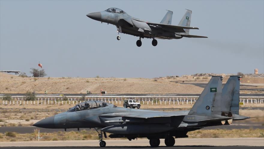 Dos aviones de guerra saudíes que participan en ofensivas contra la nación yemení.