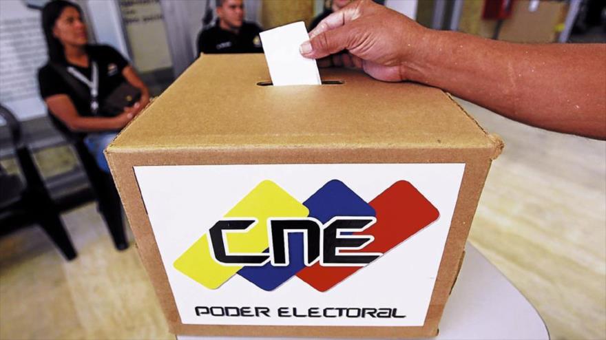 Comienzan las elecciones parlamentarias en Venezuela