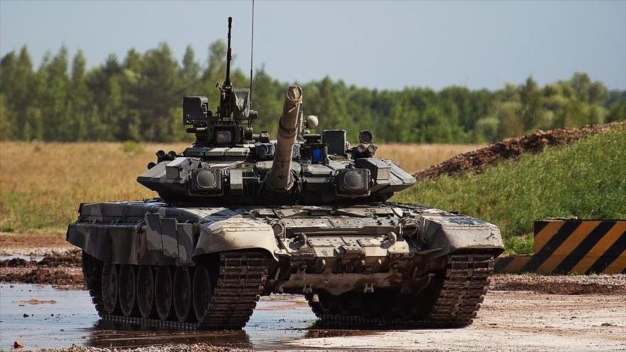 Tanque de combate ruso T-90.