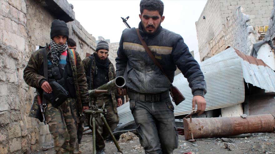 Grupos armados sirios comienzan a retirarse de Homs